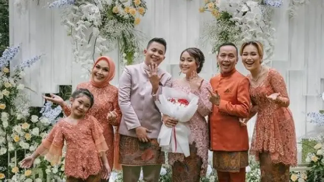 Pertunangan Adik Ayu Ting Ting, Assyifa Nuraini
