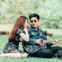 ilustrasi pasangan cinta/P.KASIPAT/Shutterstock