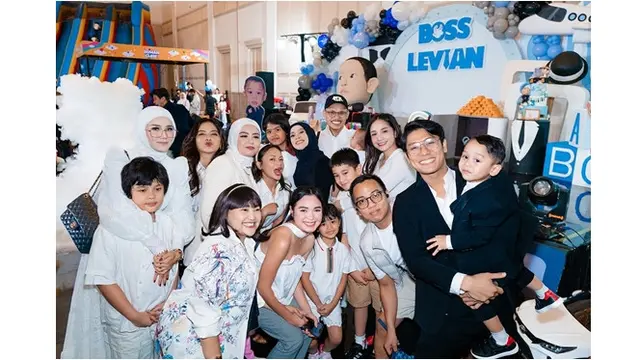 9 Potret Artis di Ultah ke-3 Levian Anak Lesti Kejora-Rizky Billar, Bertabur Bintang