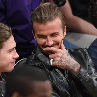 Bukan cuma David Beckham, 5 hot papa ini juga miliki anak yang kalah ganteng. (Sumber Foto: hellomagazine.com)