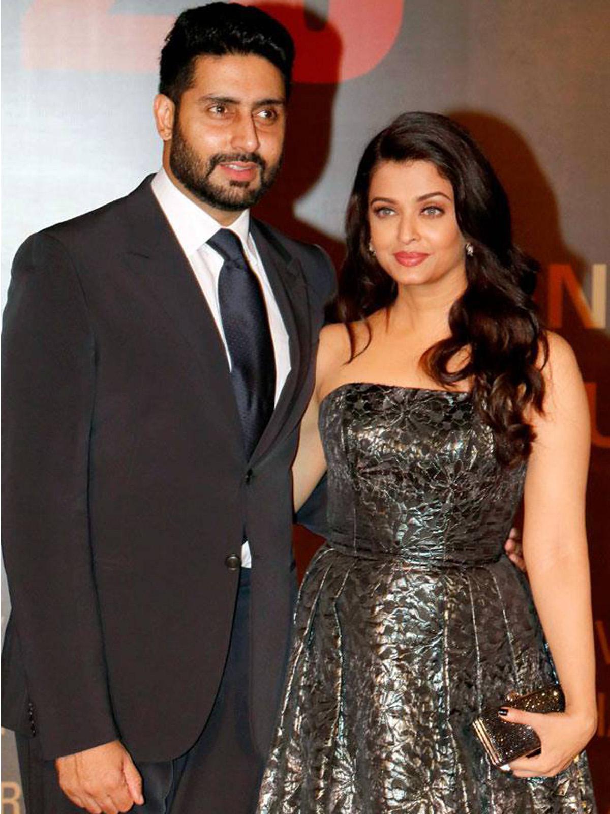 Aishwarya Rai bersama suami, Abhishek Bachchan (Indiatoday.in)