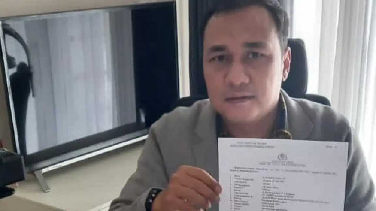 Kuasa hukum produsen kosmetik PT Implora Sukses Abadi, Yun Suryotomo (Dian Kurniawan/Liputan6.com)