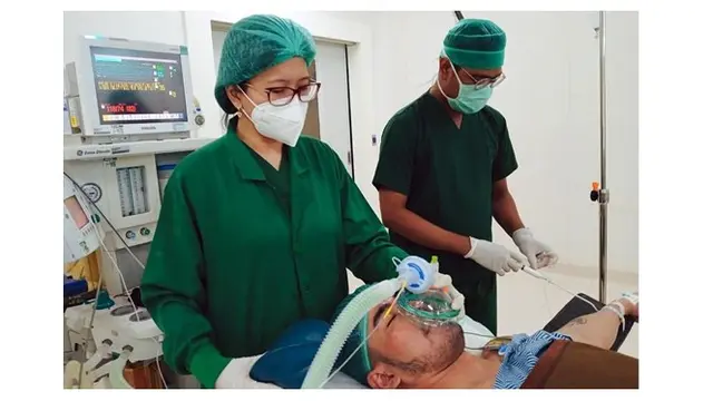 10 Potret Robby Purba Jalani Operasi Tumor Payudara, Jarang Terjadi pada Pria