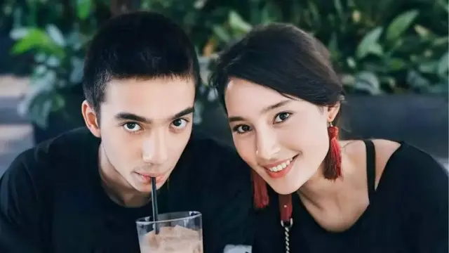 Potret Tatjana Saphira bersama adiknya (Sumber: TikTok/@niff2005)