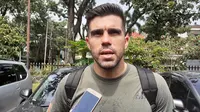 Main di Stadion Manahan, Bek Persib Sebut Seperti di Eropa