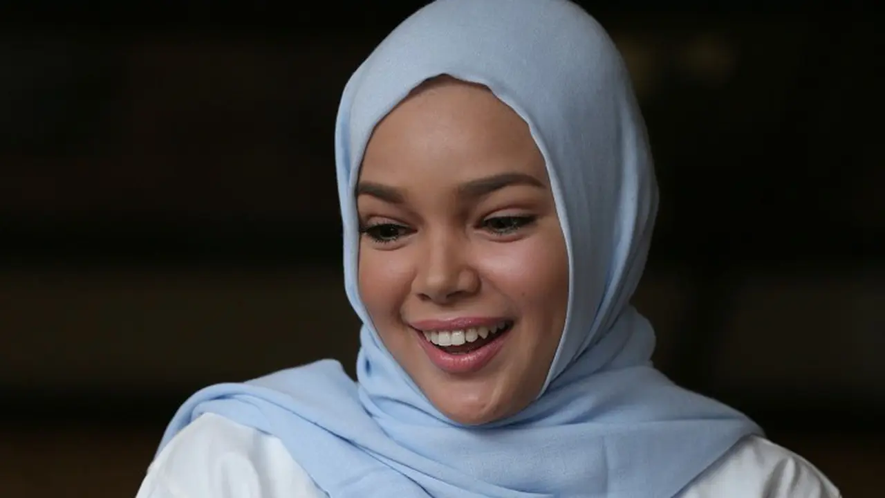 Dewi Sandra