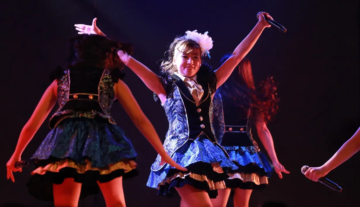 Akhir tahun 2016, menjadi hari-hari akhir juga Haruka Nakagawa sebagai personil JKT48 maupun 48 grup family. Dalam show terakhirnya yang digelar Jumat (30/12/2016), ia tidak mau bersedih. (Adrian Putra/Bintang.com)