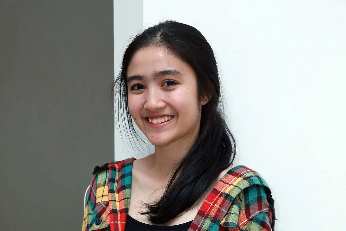 [Bintang] Febby Blink