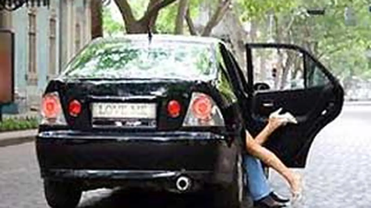 090902bmobilsex.jpg