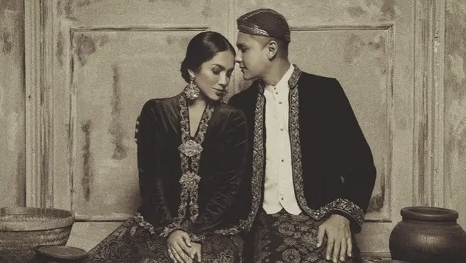 Ussy Sulistiawaty dan Andhika Pratama