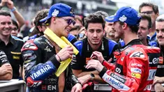 Penentuan juara dunia MotoGP musim 2022 ternyata harus ditentukan hingga seri terakhir yang menjadi seri ke-20 di MotoGP Valencia 2022. Namun bukan musim ini saja hal tersebut terjadi. Tercatat musim ini menjadi musim kelima gelaran MotoGP harus ditetukan hingga seri terakhir untuk memastikan siapa pembalap yang berhak meraih gelar juara dunia. Berikut daftar lengkapnya. (AFP/Mohd Rasfan)