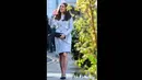 Kate Middleton saat menghadiri pembukaan Kensington Leisure Centre di London, Inggris, Senin (19/1/2015). (AFP PHOTO/Ben Stansall/POOL)