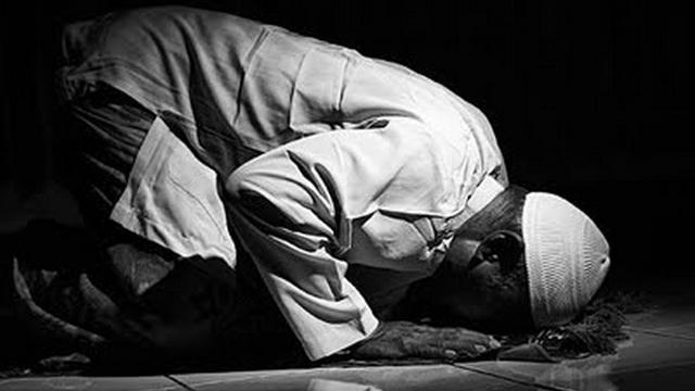 Niat Sholat Tahajud Malam Lengkap Dengan Tata Cara Dan Keutamaannya Hot Liputan6 Com