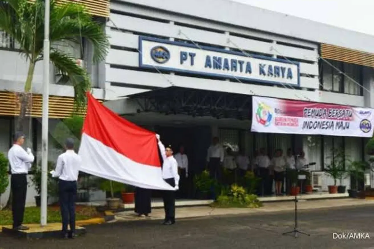 PT Amarta Karya (Persero).