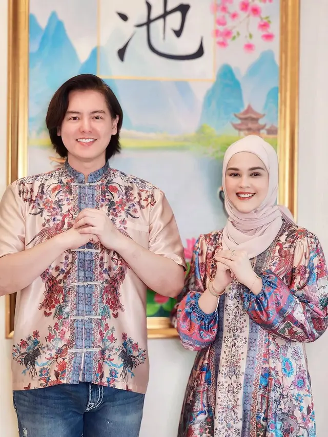 7 Potret Cut Meyriska dan Roger Danuarta Rayakan Imlek, Saling Toleransi