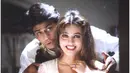 Mahima Chaudhry mengawali karier di dunia hiburan dengan cemerlang, lantaran ia langsung beradu akting dengan Shahrukh Khan di film Pardes. Mahima pun berhasil membawa pulang piala aktris pendatang baru terbaik. (Foto: cinestaan.com)