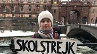 Greta Thunberg (16), gadis muda yang tergugah untuk menjaga kelestarian alam. Greta bahkan menuntut Parlemen Swedia untuk mengatasi perubahan iklim yang semakin parah. Kini, lebih dari 20 ribu siswa tersebar di seluruh dunia mengikuti jejak dirinya. (Instagram/@gretathunberg)