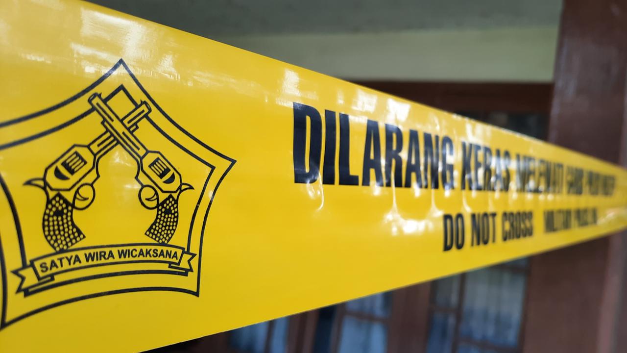 Garis polisi di rumah yang diperuntukan untuk Daud Beureuh (Liputan6.com/Rino Abonita)