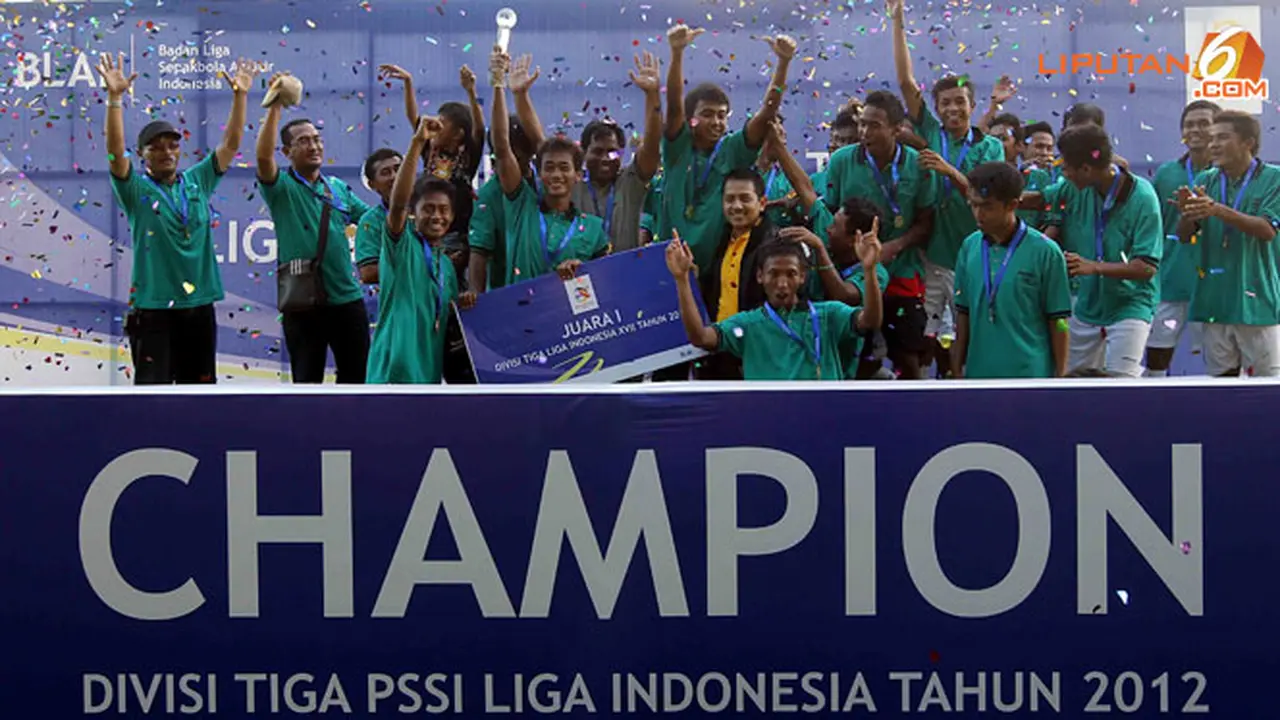 jember_united_juara_divis_tiga_130313c.j