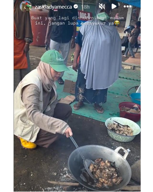 5. Zaskia Adya Mecca