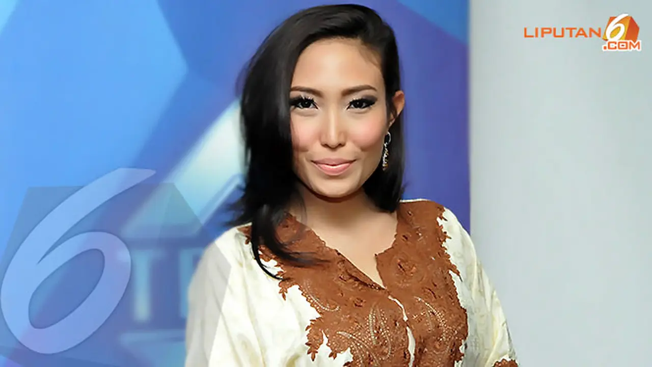 ayu-dewi-130906c.jpg