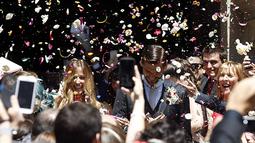 Fernando Llorente melaksanakan pernikahan di San Sebastian, Spanyol. (EPA/Javier Etxezarreta)
