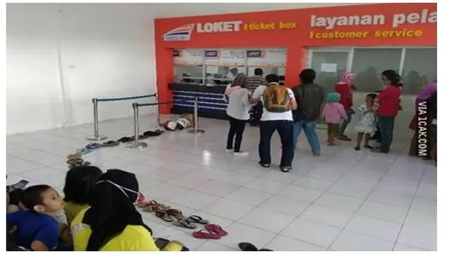 6 Cara Tunggu Antrean Ini Nyeleneh Banget Bikin Tepuk Jidat