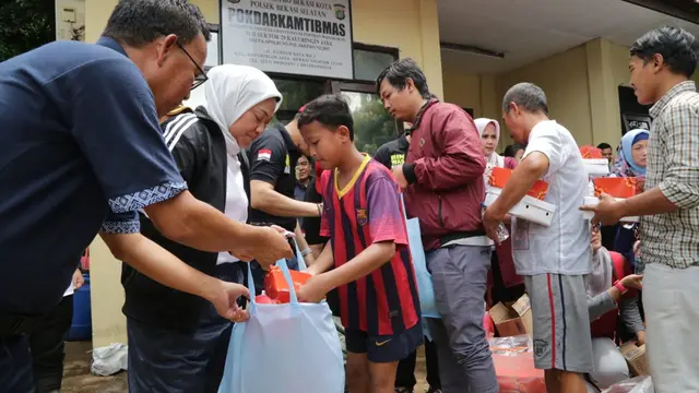 BBPLK Bekasi Kebanjiran, Menaker Ida Bantu Evakuasi 20 Peserta Pemagangan Jepang