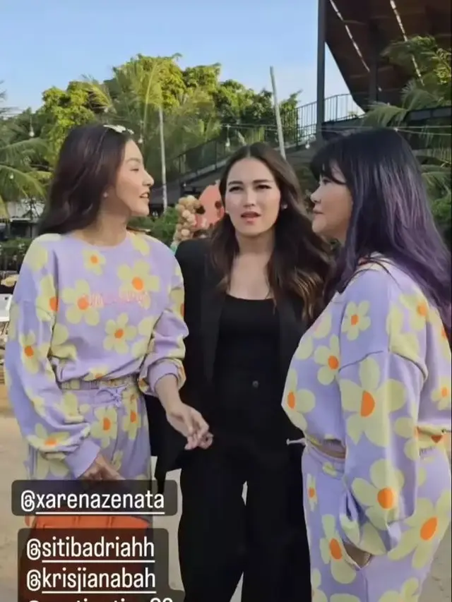 Ayu Ting Ting di ultah anak Siti Badriah (Instagram/sarwendah29)