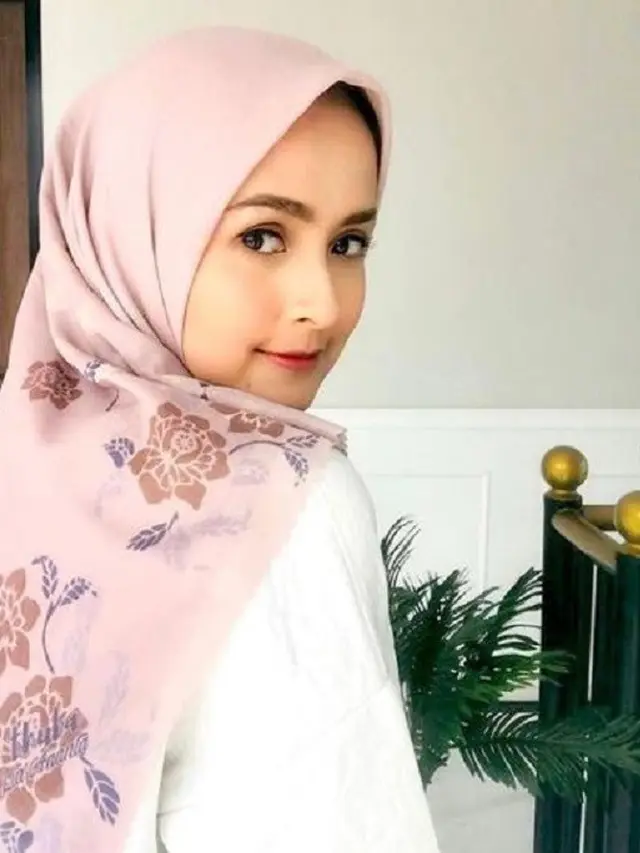 6 Potret Terkini Lia Ananta Pemeran Sashi 'Di Sini Ada Setan', Anggun Berhijab