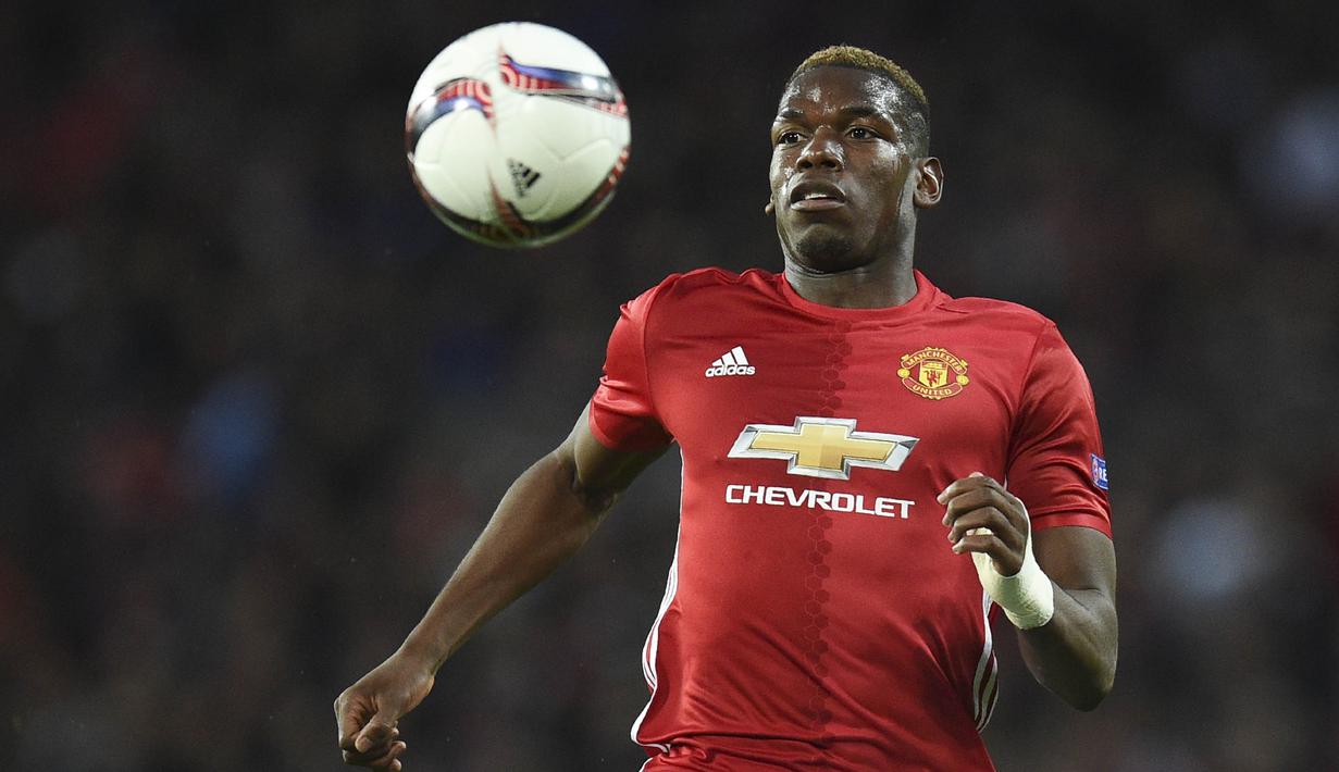 4. Paul Pogba - Tidak mendapatkan tempat di Manchester United membuatnya memutuskan hijrah ke Juventus pada tahun 2012. Sukses bersama Si Nyonya Tua membuatnya kembali ke MU dengan status pemain termahal dunia. (AFP/Oli Scarff)