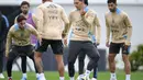 Sesi latihan menjadi persiapan jelang pertandingan kualifikasi Piala Dunia FIFA 2026 zona Conmebol melawan Venezuela. (JUAN MABROMATA/AFP)