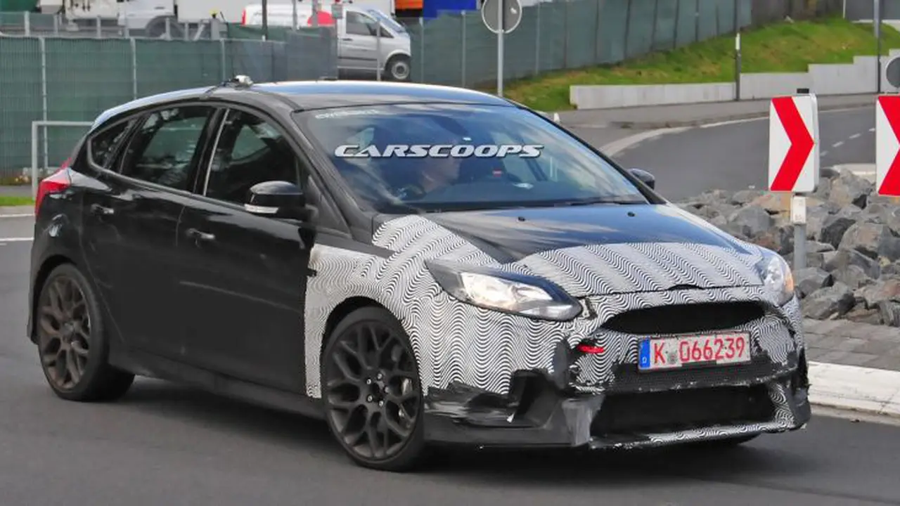 Bersiaplah, Hatchback terkencang Ford Bakal Rilis 2016!
