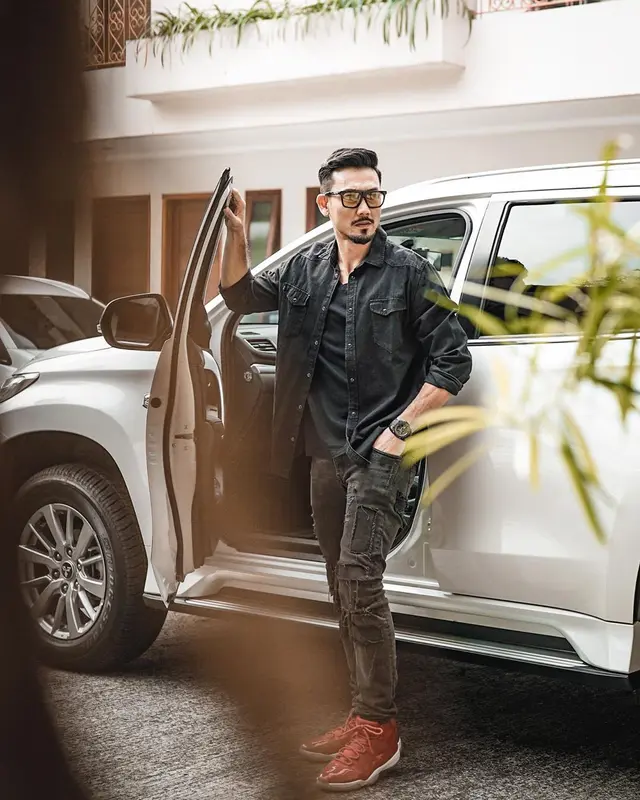 Reaksi Denny Sumargo usai dilaporkan Farhat Abbas ke polisi atas dugaan ujaran kebencian