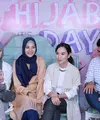 Acara tahunan gelaran busana muslim digelar di Kasablanka, Jakarta, Sabtu 9 April 2016. Acara  yang diselenggarakan oleh hijab Community ini diikuti oleh 141  stan. (Adrian Putra/Bintang.com)