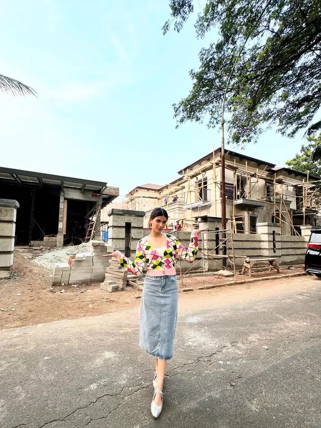 6 Potret Pembangunan Rumah Baru Sabrina Chairunnisa, Tempat Gym Deddy Corbuzier Jadi Sorotan