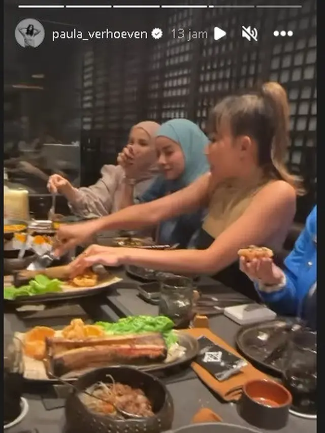 Titi Kamal kumpul bareng Geng Cendol di resto milik ayu Dewi (Foto: Instagram paula_verhoeven)