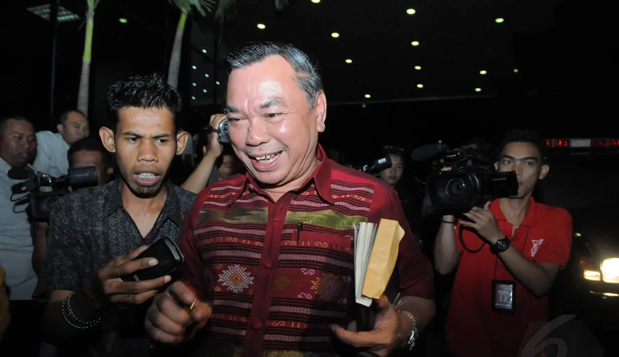 Ketua Fraksi PPP itu diperiksa sebagai saksi  dalam kasus dugaan korupsi penyelenggaraan ibadah haji tahun 2012-2013 di Kementerian Agama. (Liputan6.com/Herman Zakharia)