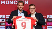 Liga Jerman yang dihuni banyak pemain asing dari berbagai negara selalu menghasilkan persaingan sengit tiap musimnya tak terkecuali dalam perebutan gelar top skor. Dalam rentang hampir 25 musim terakhir, tercatat ada 5 pemain asing yang mampu meraih gelar top skor Liga Jerman. Striker asal Inggris, Harry Kane yang baru saja didatangkan Bayern Munchen pada awal musim 2023/2024 berpeluang memperpanjang daftar pemain asing yang mampu meraih gelar top skor Liga Jerman. (AFP/Christof Stache)