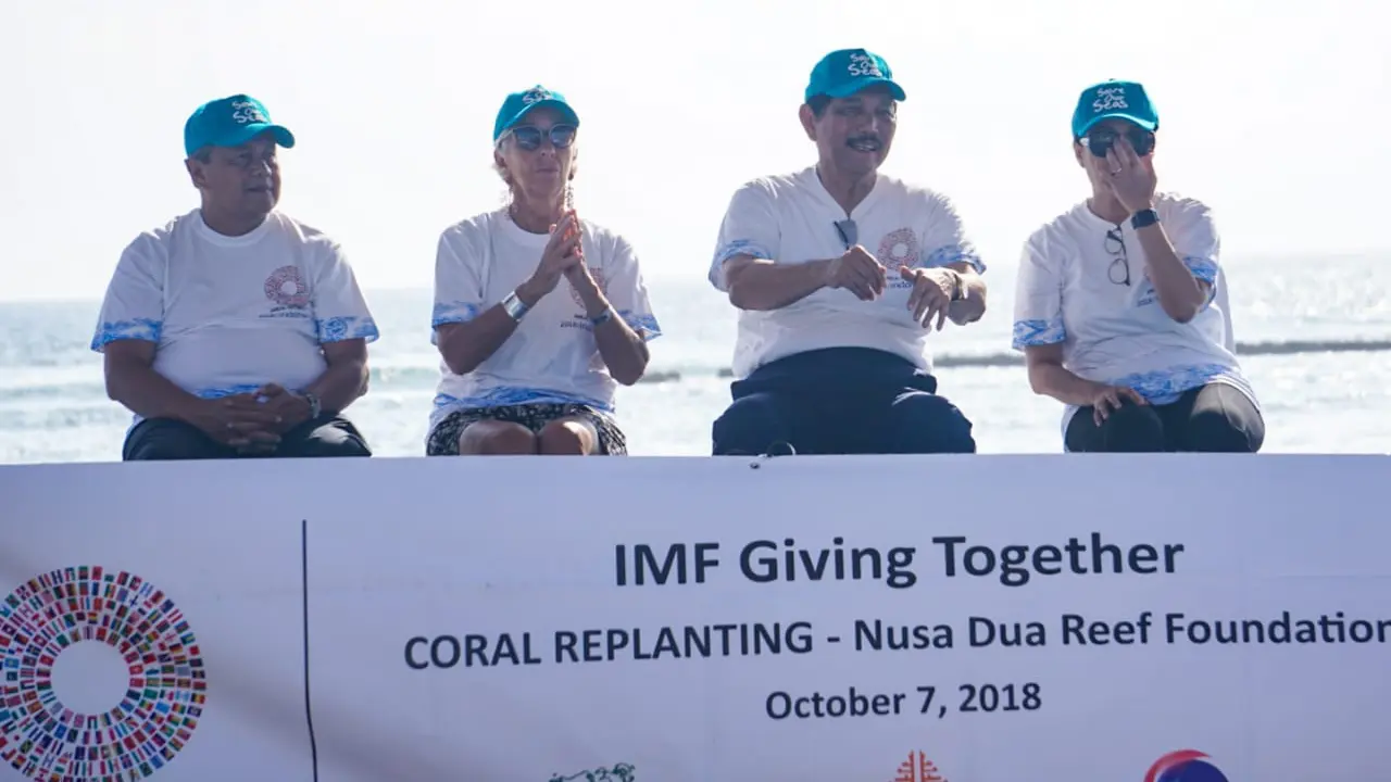 Menko Bidang Kemaritiman Luhut Binsar Pandjaitan, Menteri Keuangan Sri Mulyani, Gubernur Bank Indonesia Perry Warjiyo, dan Managing Director IMF Christine Lagarde di Bali