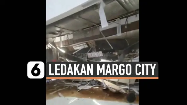 Ledakan besar terjadi di Mal Margo City kota Depok Jawa Barat Hari Sabtu (21/8) sore. Salah satu bangunan restoran di lantai satu rusak berantakan akibat ledakan ini.