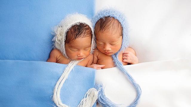 5 Gaya Zayn Sadavir, Putra Syahnaz Sadiqah saat Pakai Topi Hingga Peci