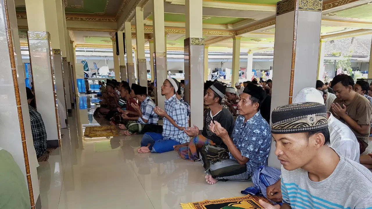 Warga binaan lapas dan Rutan Jatim merayakan Hari Santri 2021. (Dian Kurniawan/Liputan6.com)