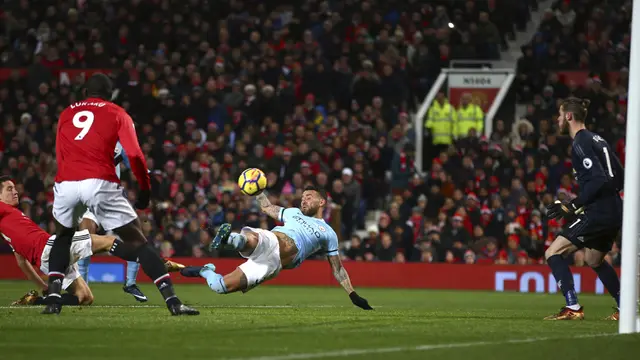 Manchester United, Manchester City, Premier League