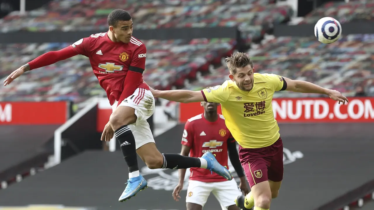 FOTO: Mason Greenwood Borong Dua Gol, Manchester United Bungkam Burnley