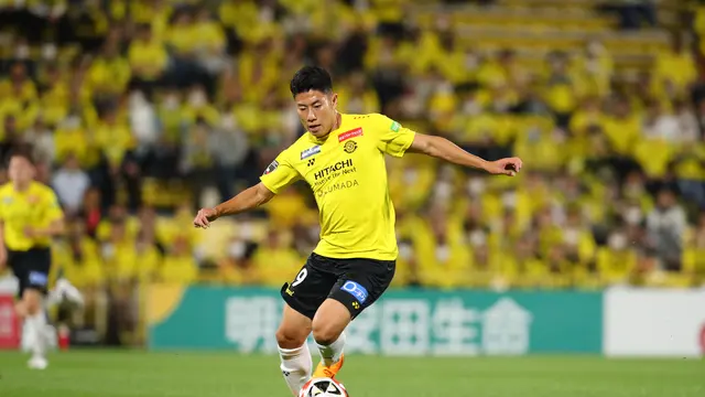 Penyerang Kashiwa Reysol, Mao Hosoya