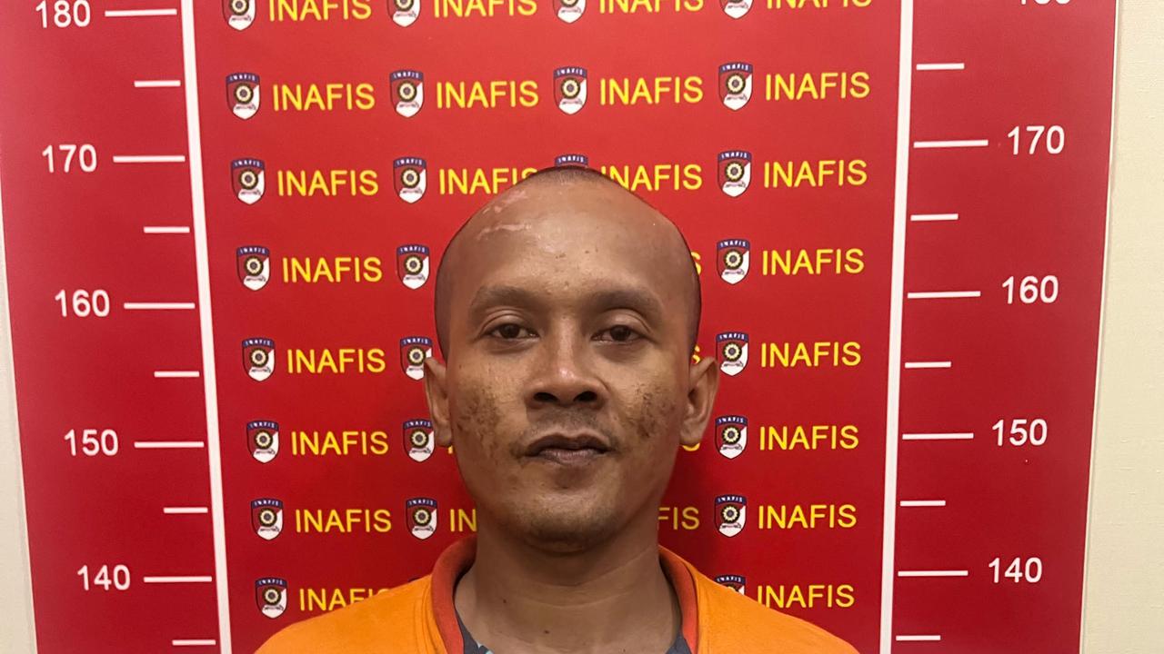 Salah seorang tersangka perampokan turis wanita di Pelabuhan Sunda Kelapa.