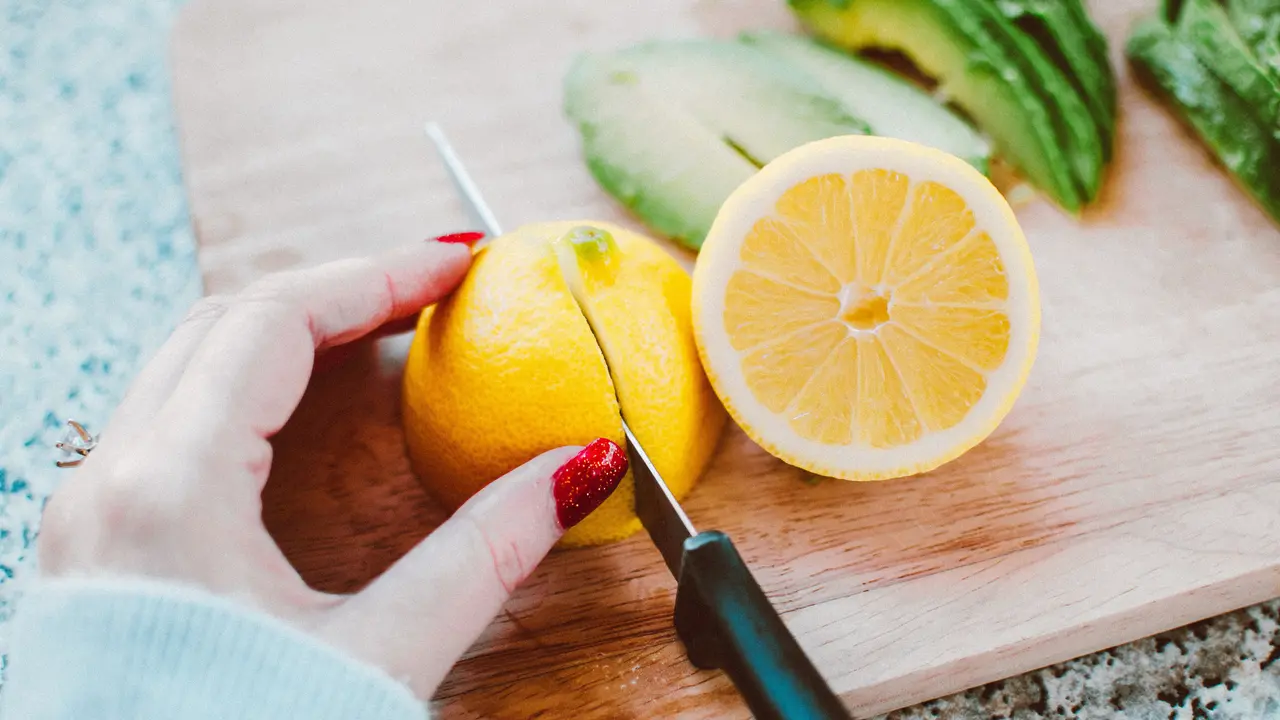 Ilustrasi buah lemon