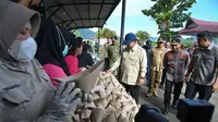 Seskab Teddy Dinilai Jadi Penghubung Langsung Aspirasi Rakyat ke Presiden