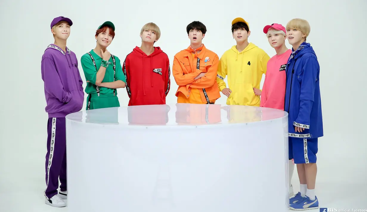 Grup asuhan Big Hit Entertainment ini juga menceritakan pengalaman mereka saat hadir di Billboard Music Awards 2018. Mereka mengaku jika bertemu dengan musisi dunia jadi pengalaman yang tak terlupakan. (Foto: Soompi.com)